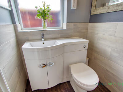 ground floor WC